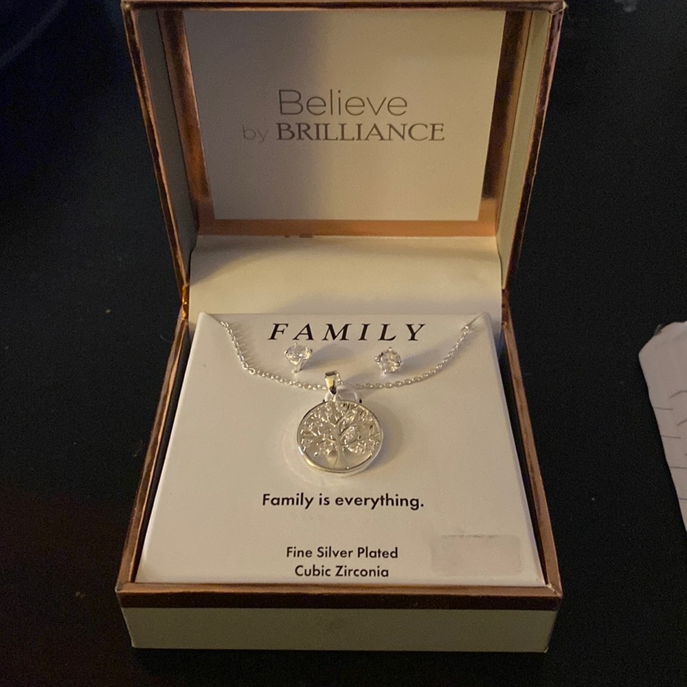 Believe by BRILLANCE. Jewelry set